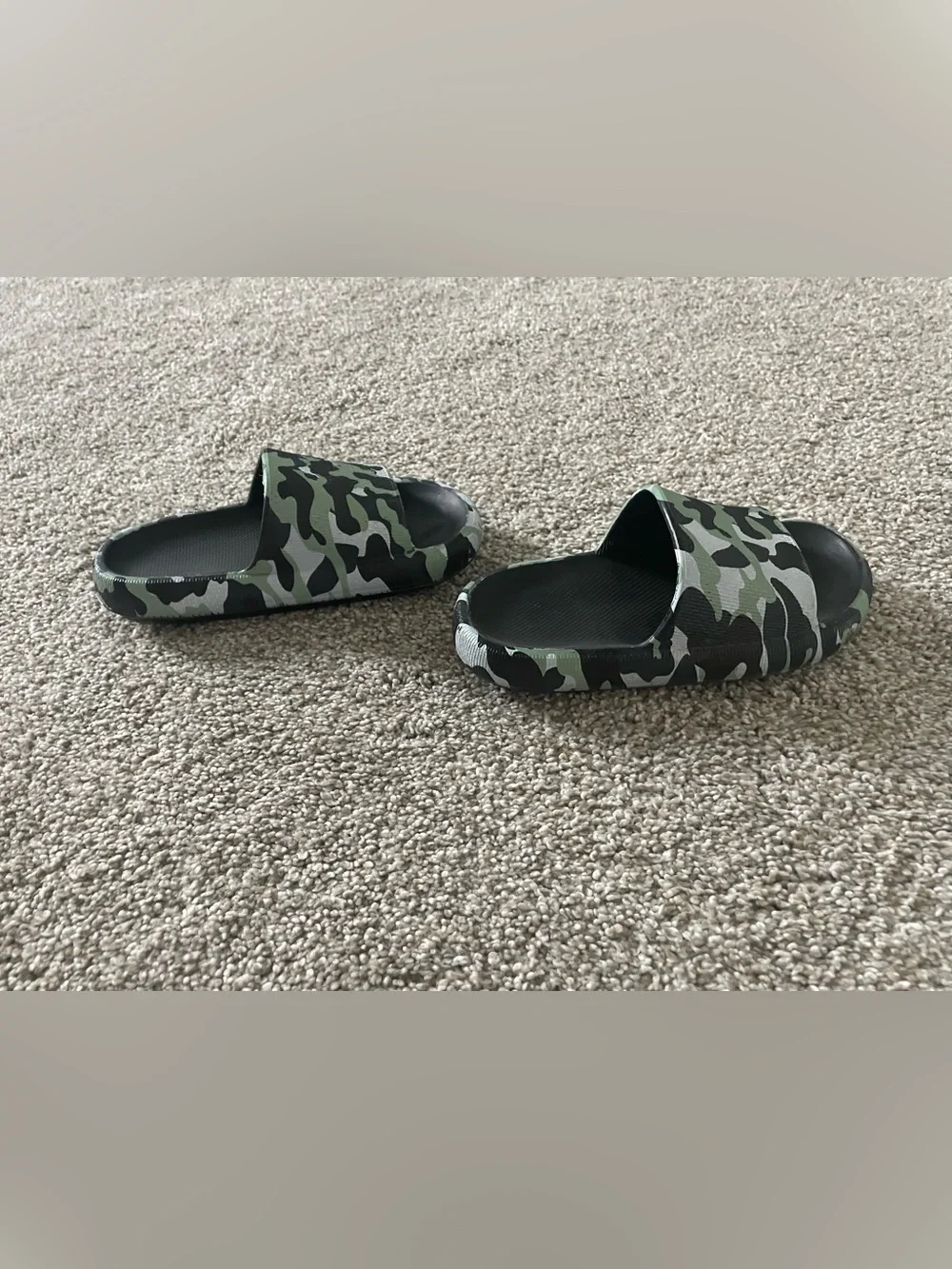 Boys and Girls Cloud Wide Slides for Kids – Non-Slip Slippers 12.5-13 little ki